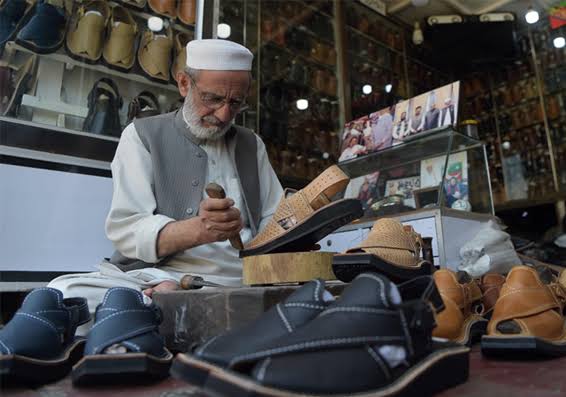 The Legacy of Handmade Peshawari Chappals – A Tradition That Never Fades